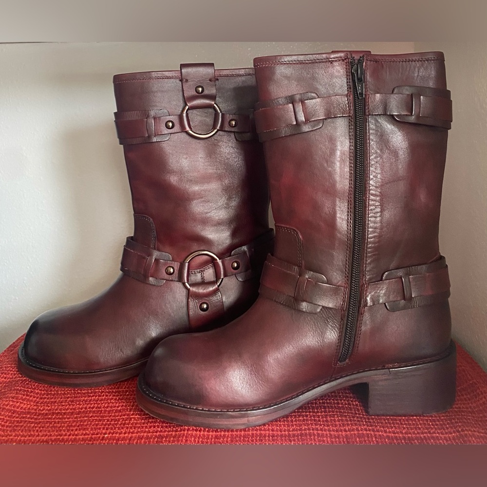 NWT..VINTAGE FOUNDRY BURGUNDY LEATHER BOOTS - Picture 13 of 14